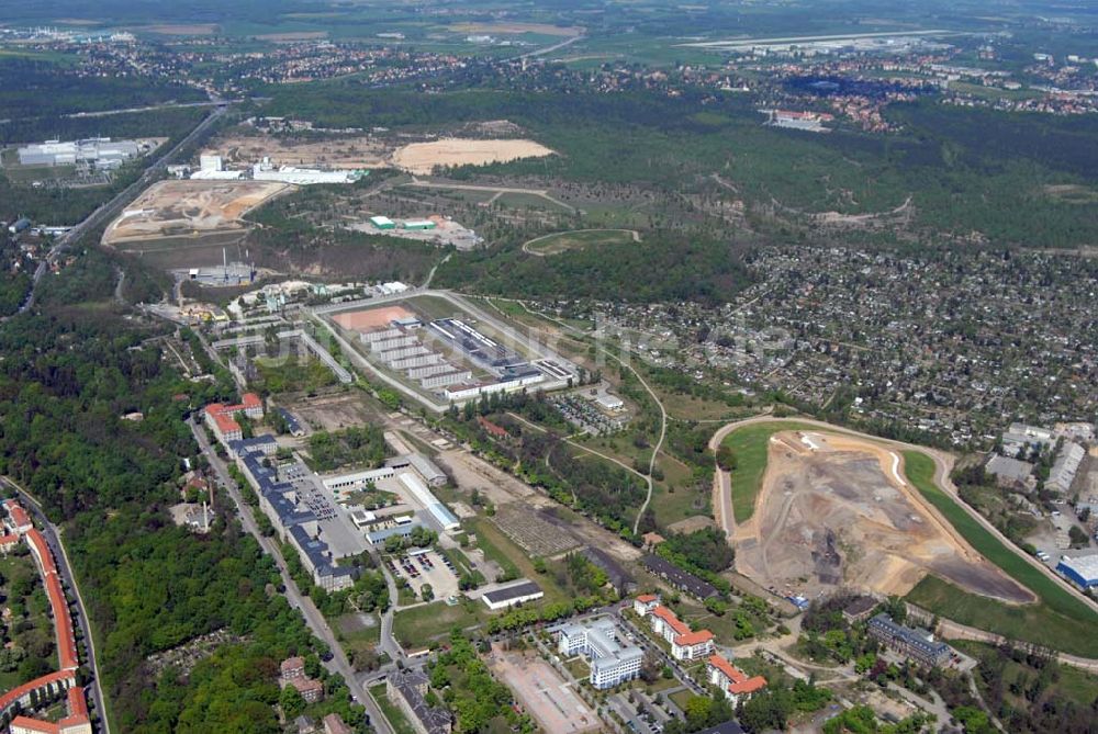 Luftaufnahme Dresden - Deponieanlagen der Stadtbetriebe Dresden an der Radeburger Straße