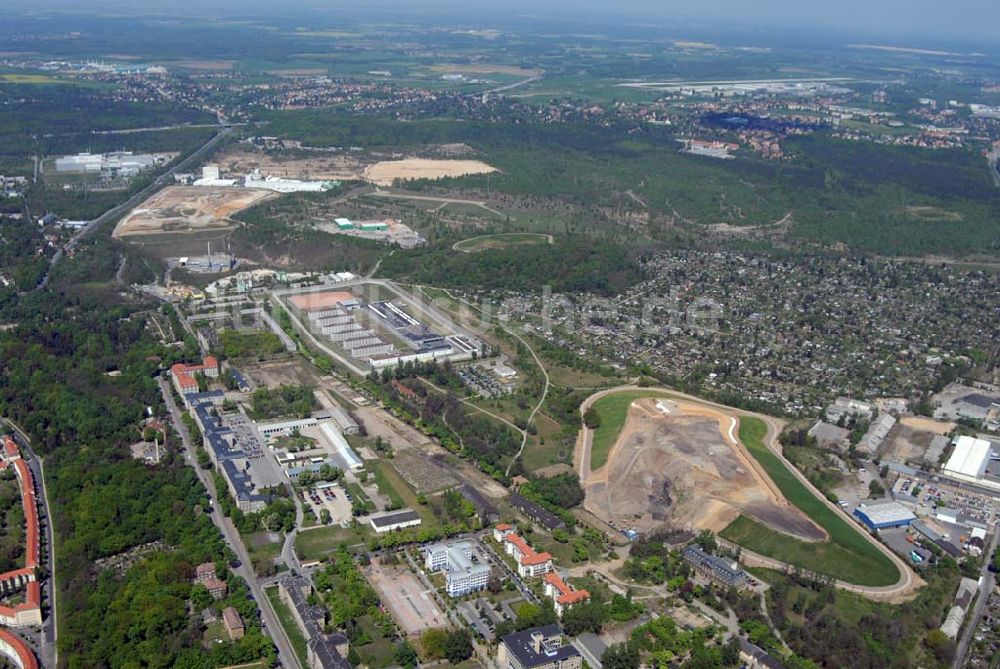 Dresden von oben - Deponieanlagen der Stadtbetriebe Dresden an der Radeburger Straße