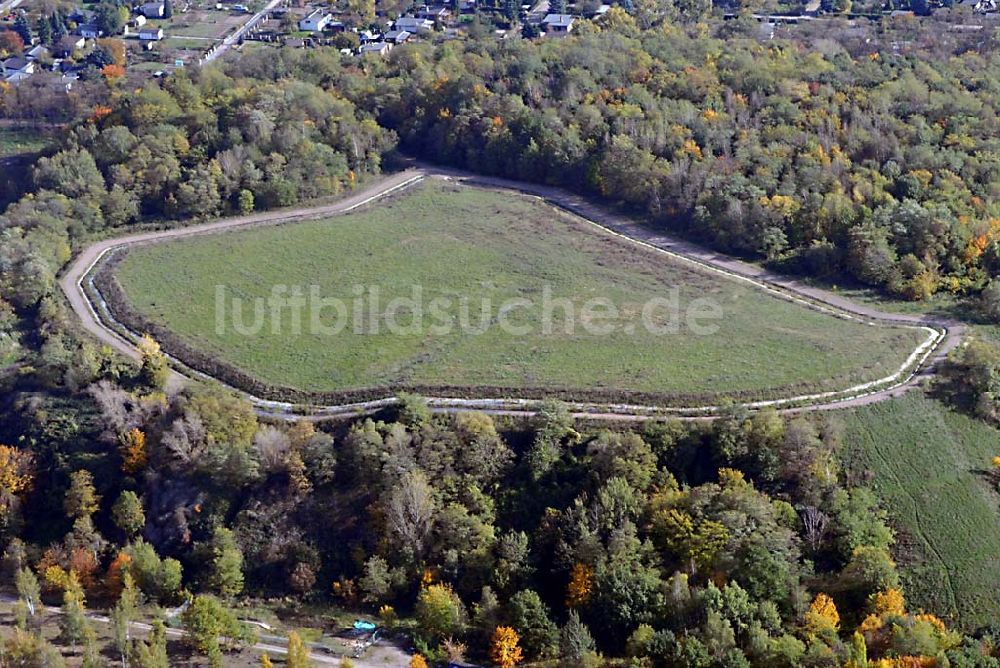 Dresden von oben - Deponieanlagen der Stadtbetriebe Dresden an der Radeburger Straße