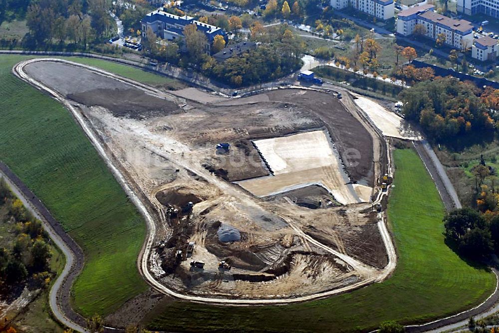 Dresden von oben - Deponieanlagen der Stadtbetriebe Dresden an der Radeburger Straße