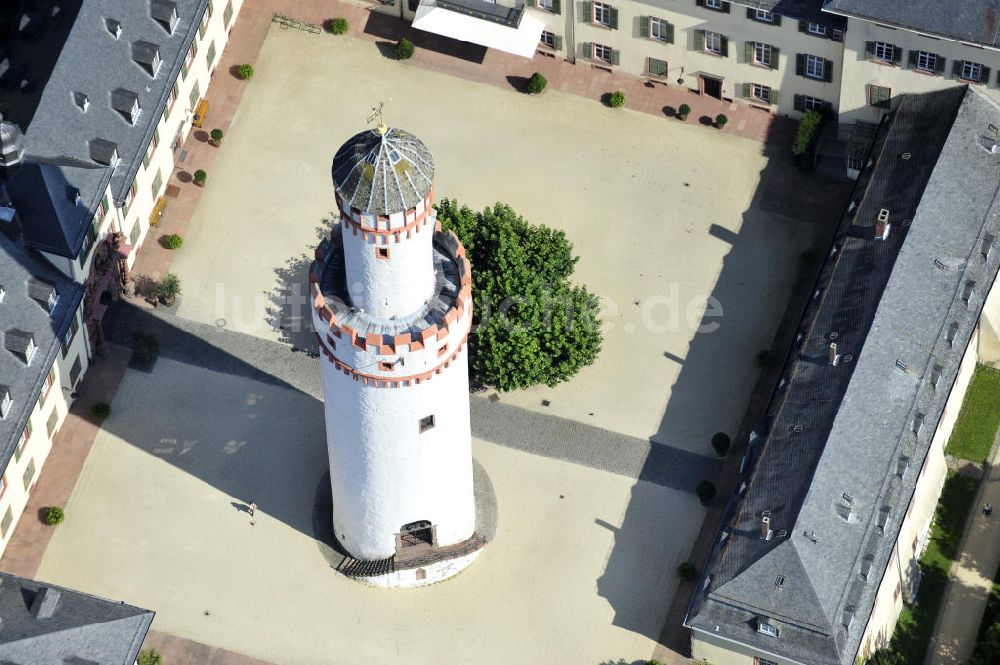 Luftaufnahme Bad Homburg - Der Bergfried von Schloss Bad Homburg in Homburg, Hessen