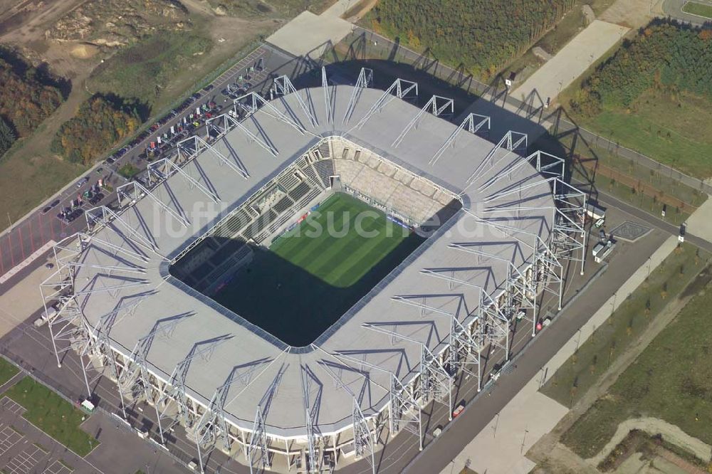 Mönchengladbach / Nordrhein-Westfalen von oben - Der Borussiapark liegt im Westen der Stadt Mönchengladbach zwischen den Stadtteilen Holt und Rheindahlen