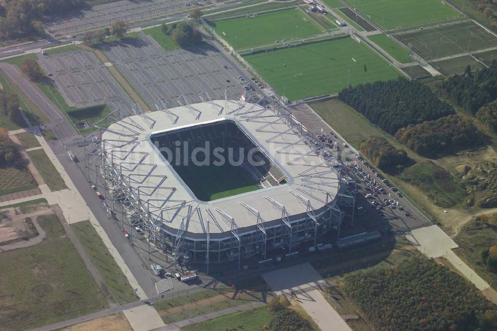 Luftbild Mönchengladbach / Nordrhein-Westfalen - Der Borussiapark liegt im Westen der Stadt Mönchengladbach zwischen den Stadtteilen Holt und Rheindahlen