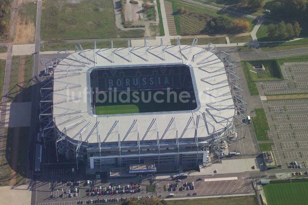 Luftbild Mönchengladbach / Nordrhein-Westfalen - Der Borussiapark liegt im Westen der Stadt Mönchengladbach zwischen den Stadtteilen Holt und Rheindahlen