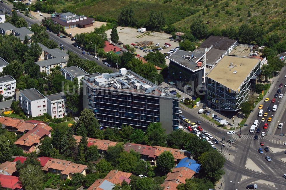 Bukarest aus der Vogelperspektive: Der Büro-Gebäudekomplex Baneasa Airport Tower im Bezirk Baneasa in Bukarest in Rumänien