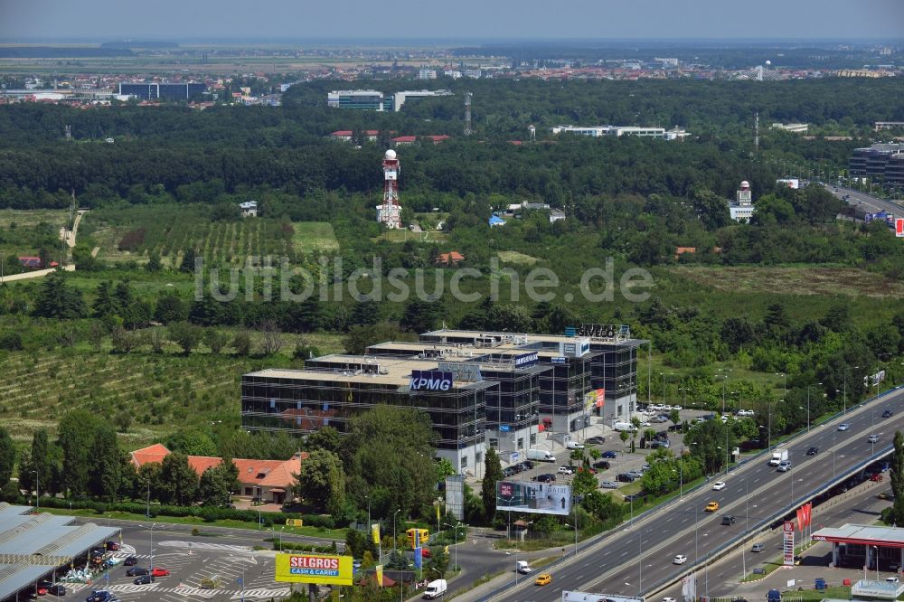 Bukarest von oben - Der Büro-Gebäudekomplex Victoria Business Park in Bukarest in Rumänien