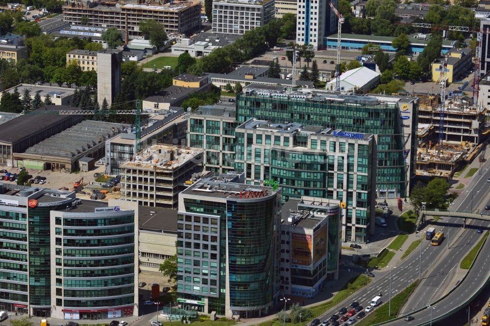 Warschau von oben - Der Bürokomplex New City im Bezirk Mokotow in Warschau in Polen