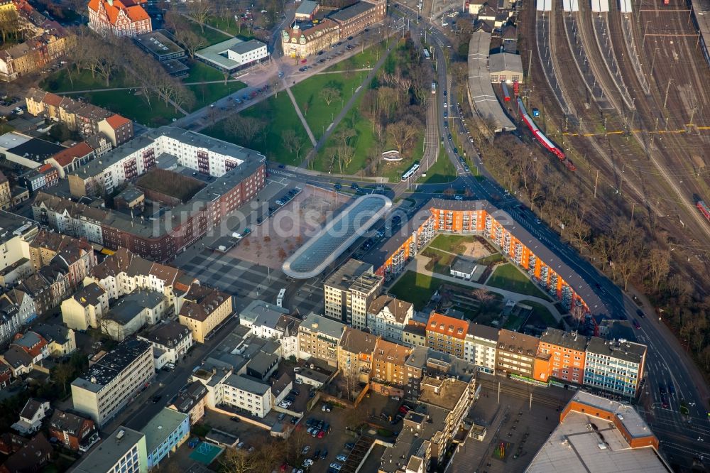 Luftbild Herne - Der Buschmannshof Platz und seine Umgebung im Zentrum des Stadtteils Wanne in Herne im Bundesland Nordrhein-Westfalen