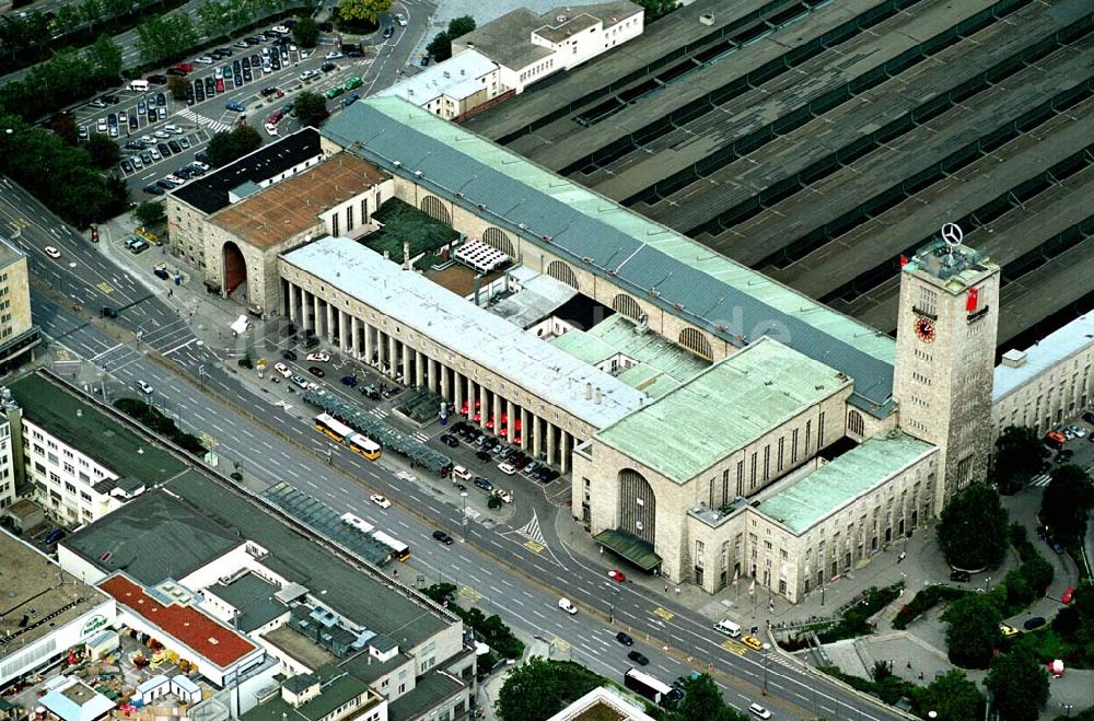 Stuttgart / Baden - Würtemberg Stuttgart / Baden - Würtemberg von oben - Der Denkmal geschützte Hauptbahnhof Stuttgart 27.08.2005