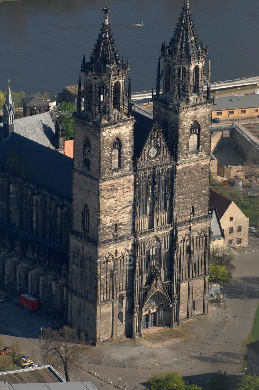 Magdeburg von oben - Der Dom St. Katharina und St. Mauritius in Magdeburg