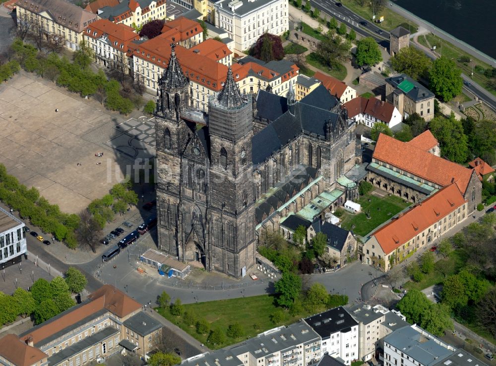 Luftbild Magdeburg - Der Dom zu Magdeburg in Sachsen-Anhalt