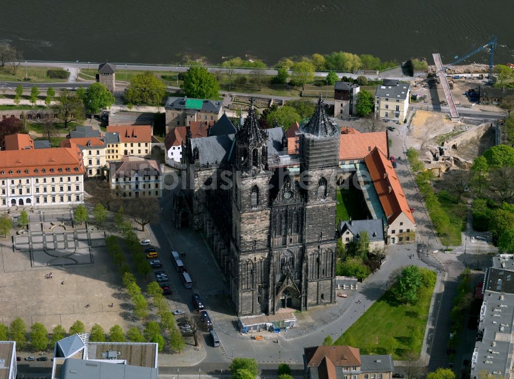 Luftaufnahme Magdeburg - Der Dom zu Magdeburg in Sachsen-Anhalt