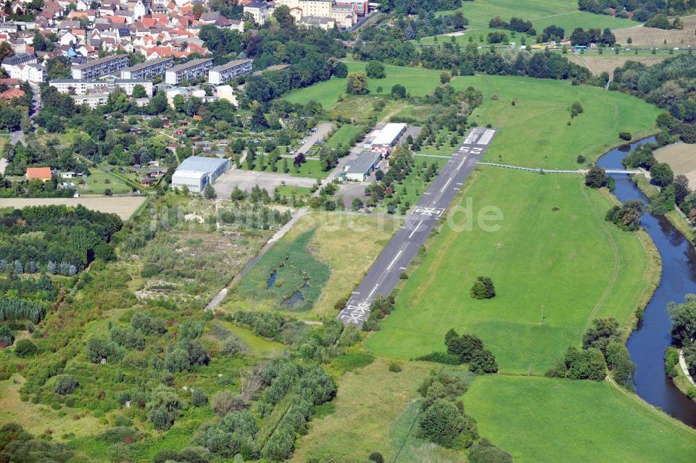 Luftaufnahme Frankfurt - Der ehemalige Militärflugplatz im Frankfurter Stadtteil Bonames