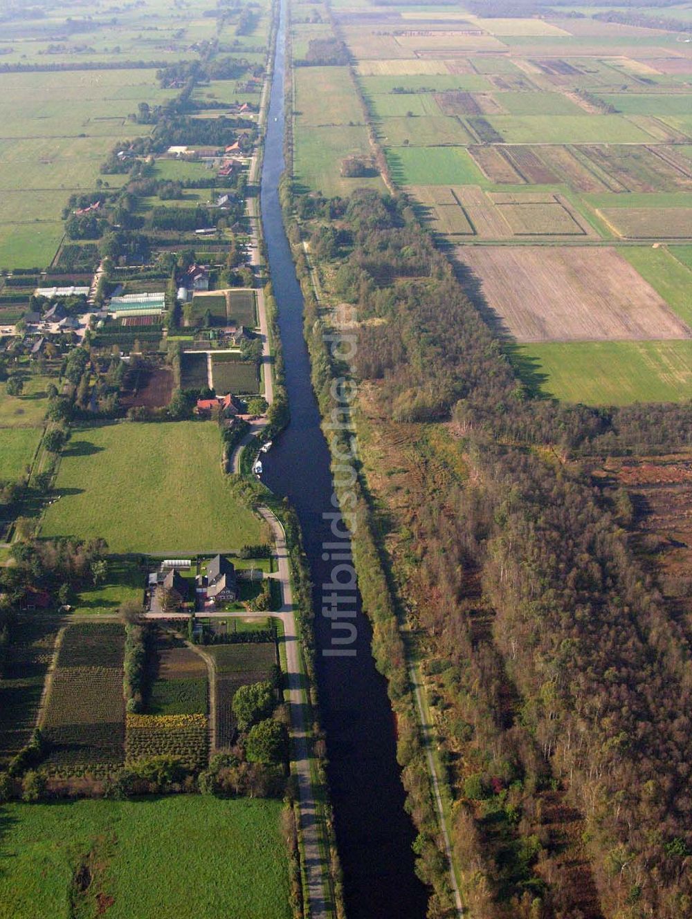 Ardorf von oben - Der Ems-Jade-Kanal südlich von Ardorf