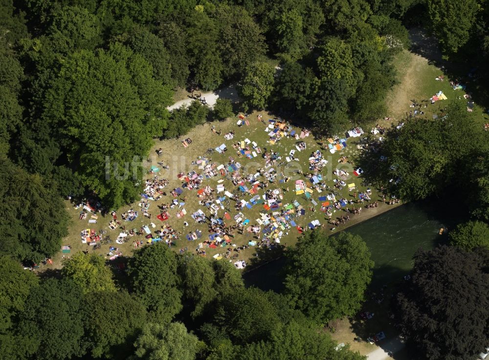 Munchen Von Oben Der Erholungspark Englischer Garten In Munchen