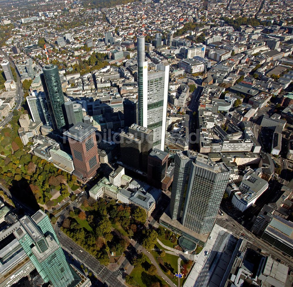 Frankfurt am Main aus der Vogelperspektive: Der Eurotower in der Kaiserstraße in Frankfurt am Main