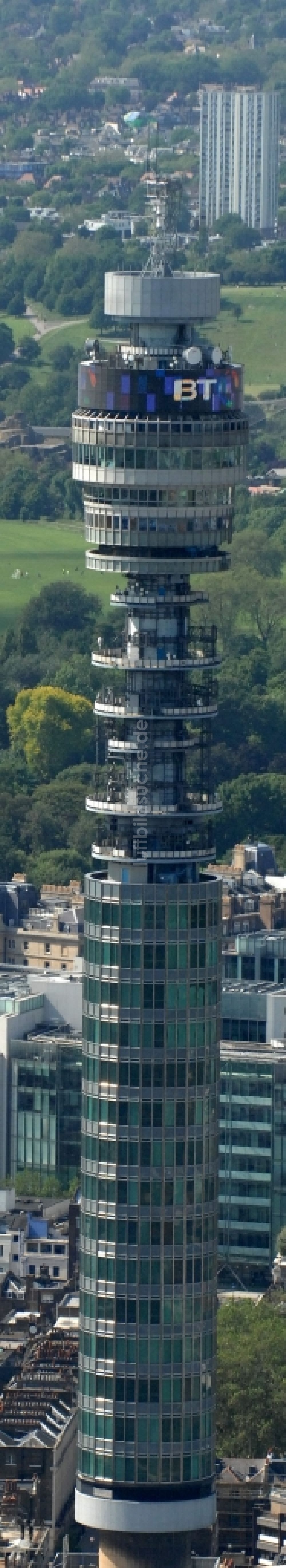 London aus der Vogelperspektive: Der Fernsehturm BT Telecom Tower in London