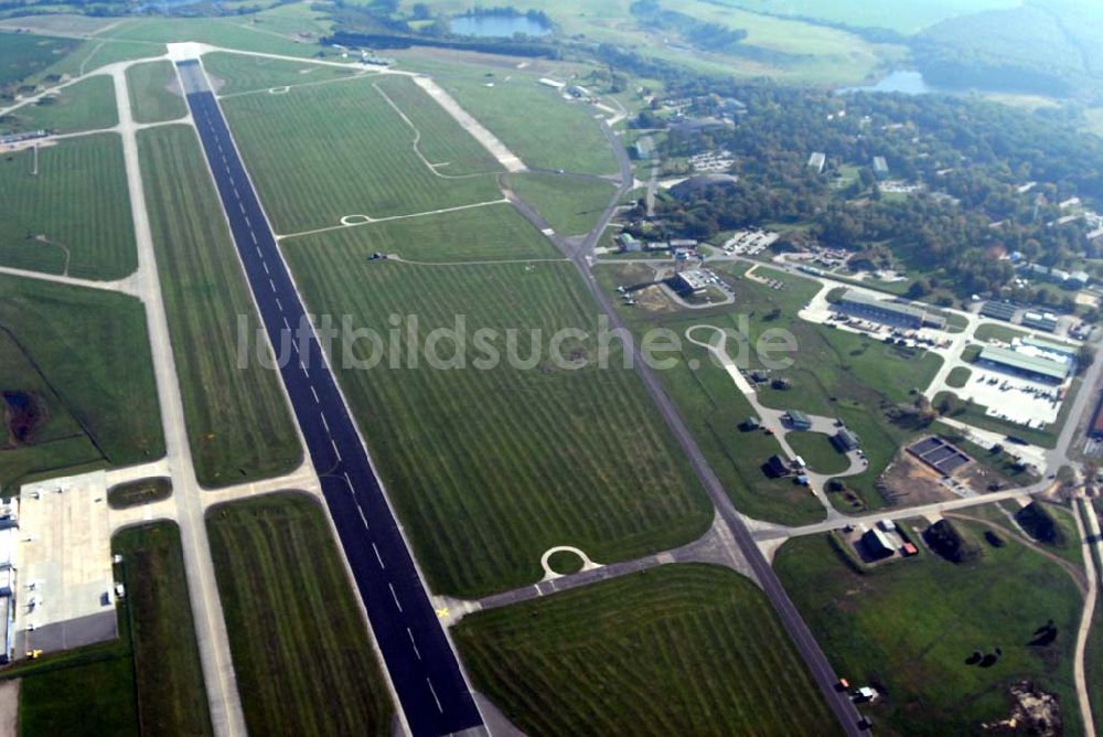 Neubrandenburg von oben - Der Flughafen Neubrandenburg-Trollenhagen