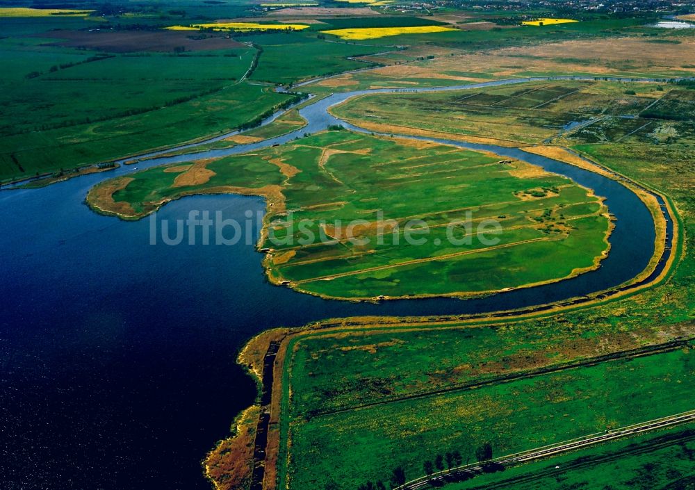 Anklam von oben - Der Fluss Peene und der Peenestrom in Anklam im Bundesland Mecklenburg-Vorpommern