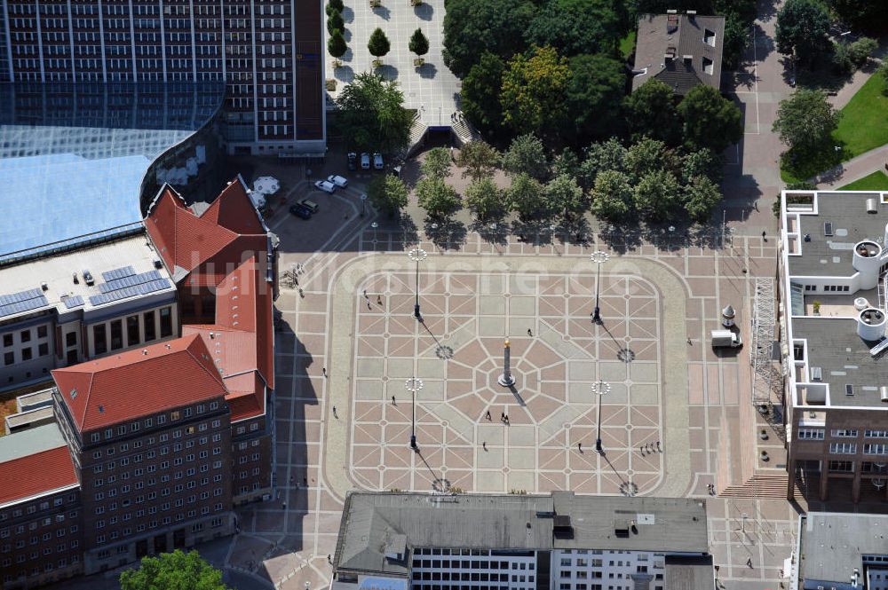 Luftbild Dortmund - Der Friedensplatz am Rathaus Dortmund in Nordrhein-Westfalen