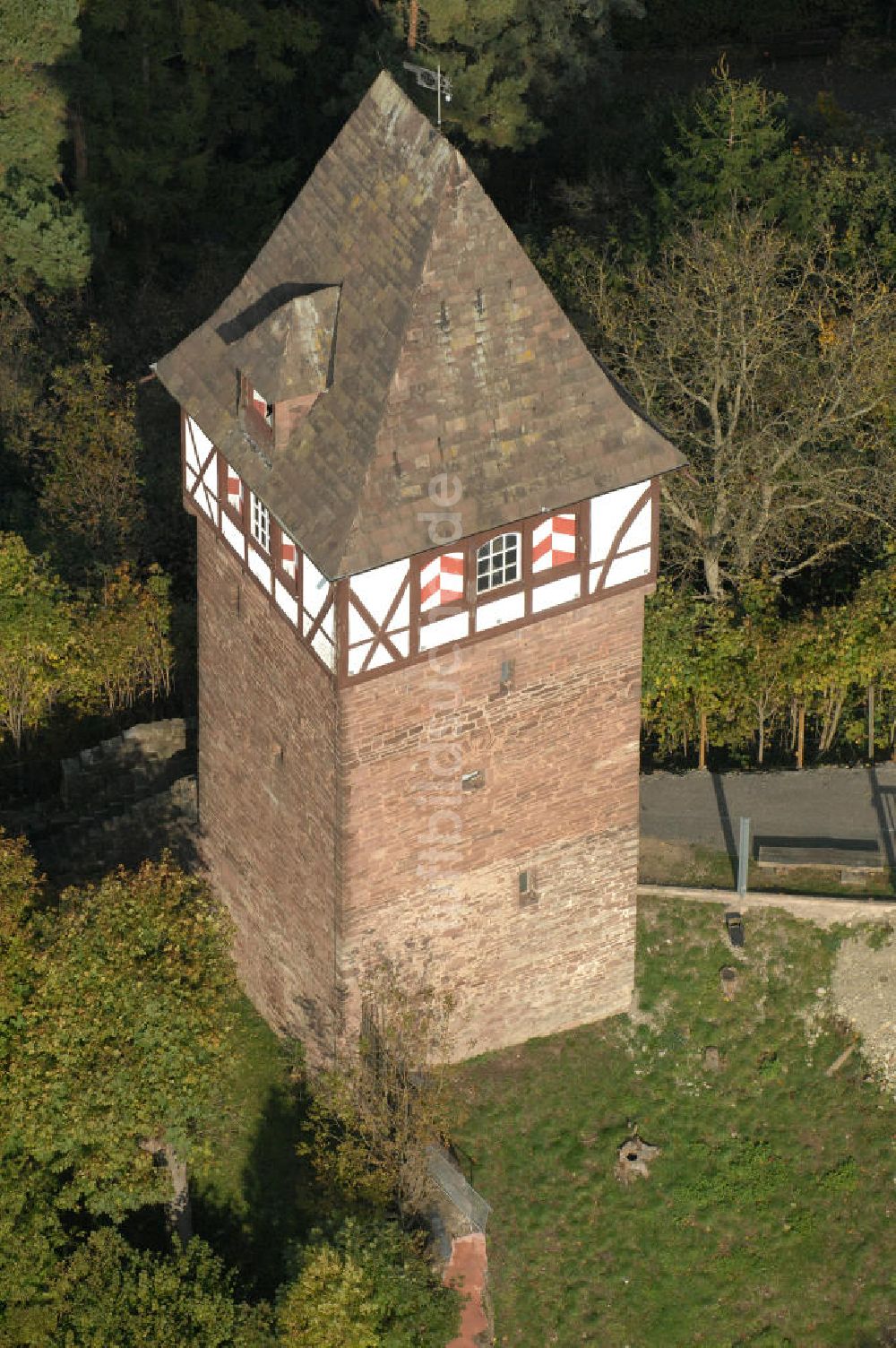 Stadtoldendorf von oben - Der Försterbergturm in Stadtoldendorf