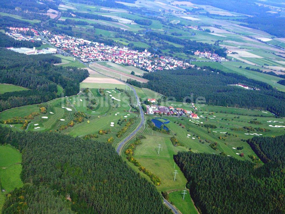 Luhe-Wildenau / Bayern aus der Vogelperspektive: Der Golfplatz Schwanhof 11.10.2005