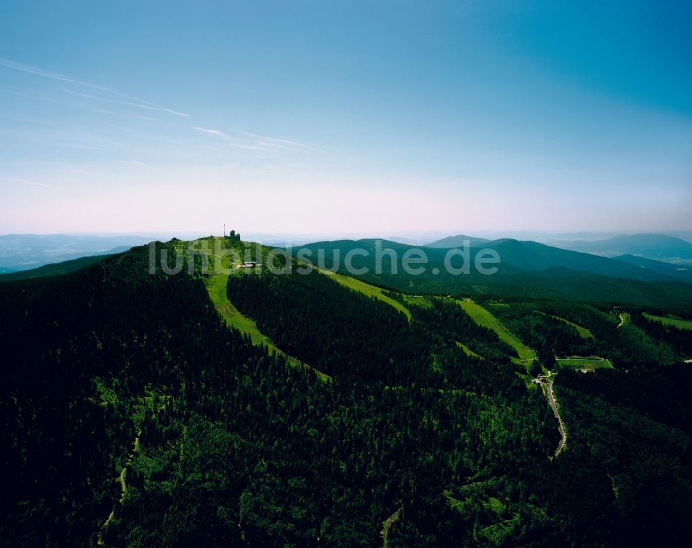 Cham von oben - Der Große Arber im Landkreis Cham im Bayerischen Wald im Bundesland Bayern