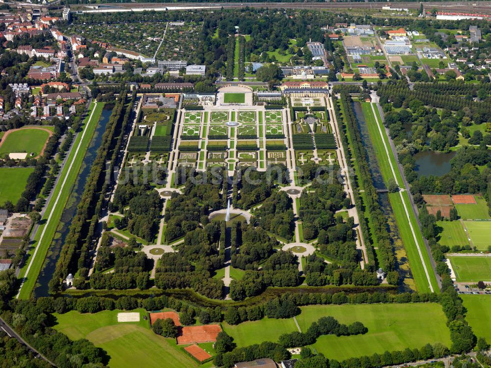 Hannover von oben - Der Große Garten im Stadtteil Herrenhausen von Hannover