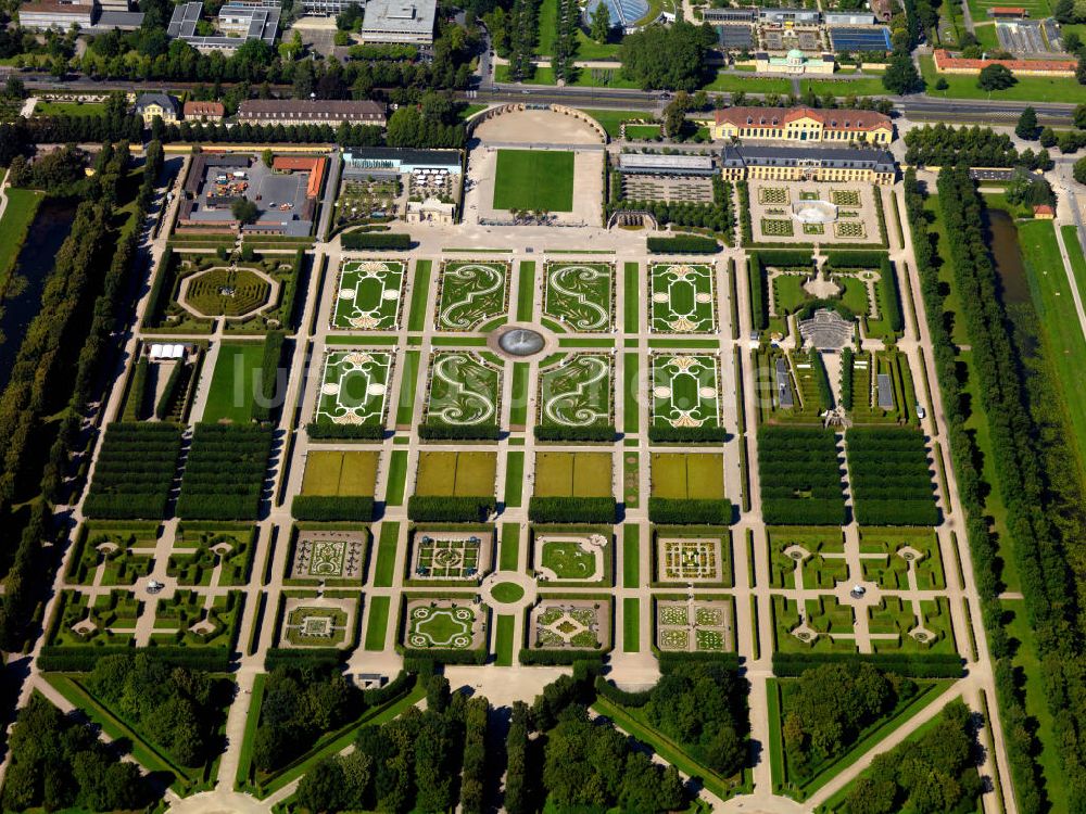 Luftaufnahme Hannover - Der Große Garten im Stadtteil Herrenhausen von Hannover