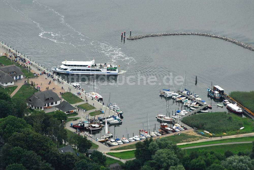 Luftbild Kloster - Der Hafen von Kloster auf Hiddensee