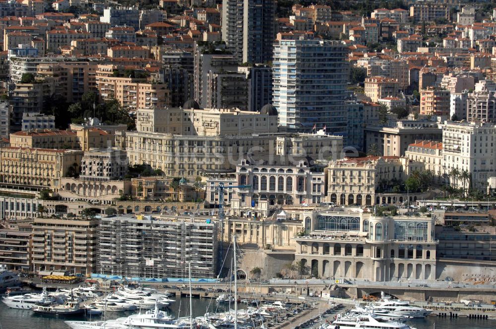 Luftaufnahme MONACO - Der Hafen am Quai des Etats-Unis und der Stadtteil Monte Carlo von Monaco