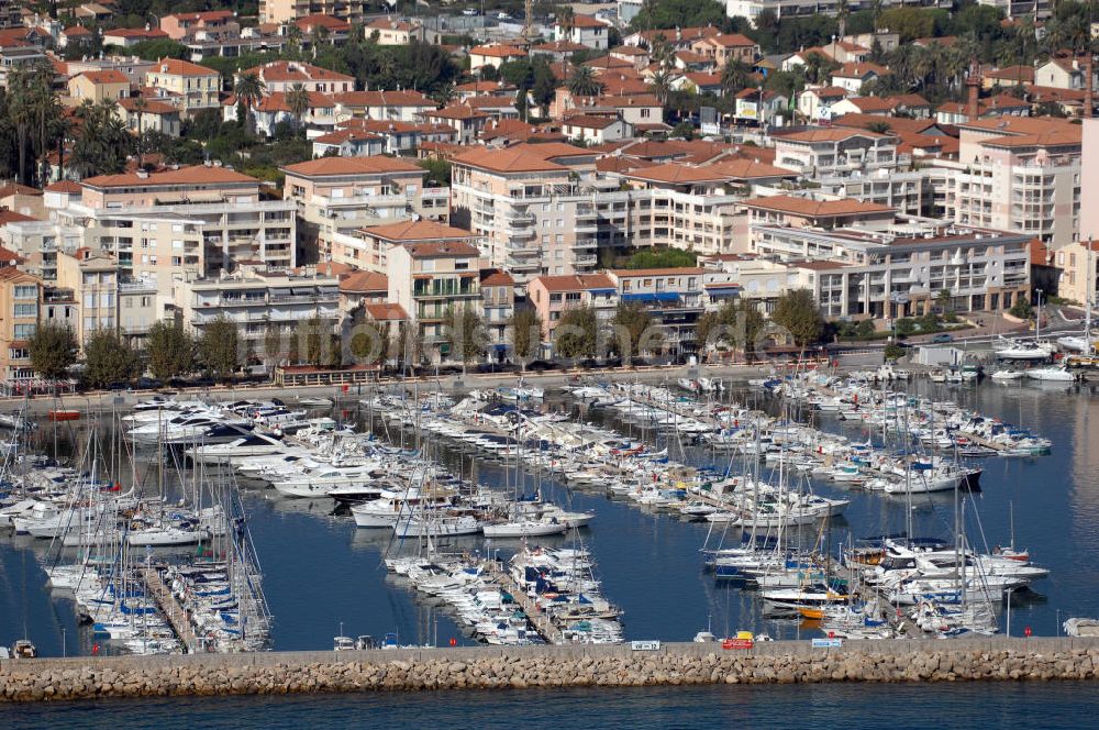 Vallauris von oben - Der Hafen im Stadtteil Golfe-Juan in Vallauris