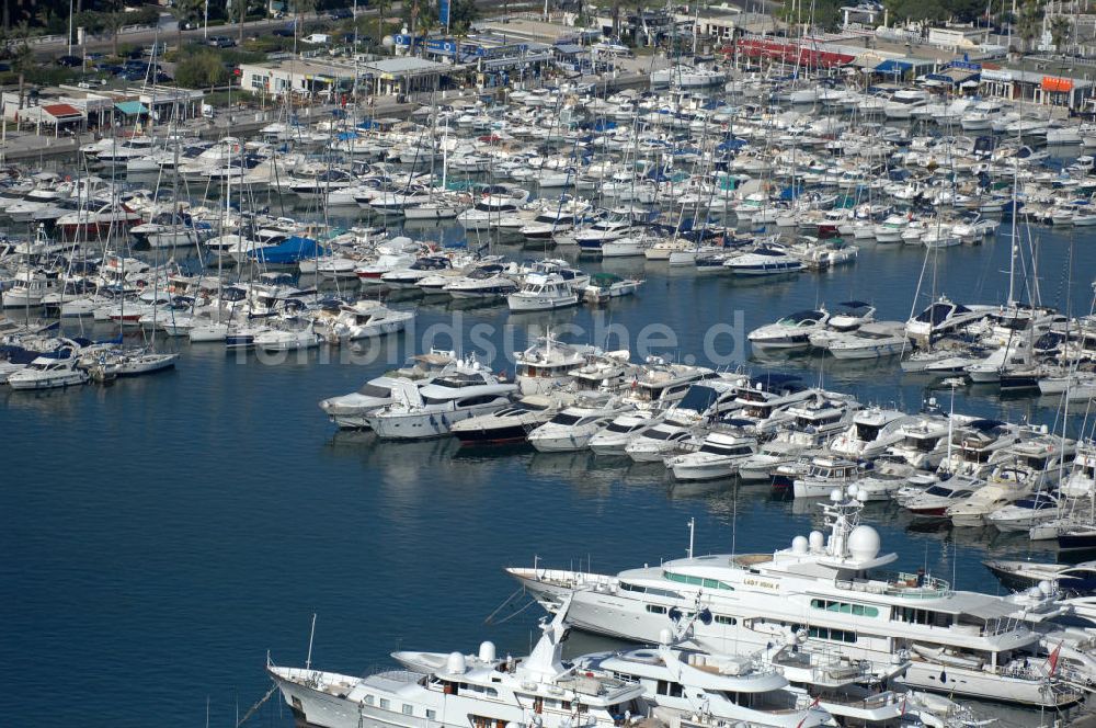 Luftaufnahme Vallauris - Der Hafen im Stadtteil Golfe-Juan in Vallauris