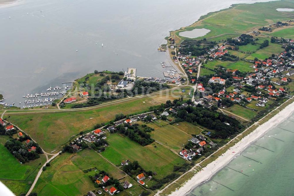 Vitte auf Hiddensee aus der Vogelperspektive: Der Hafen von Vitte auf Hiddensee