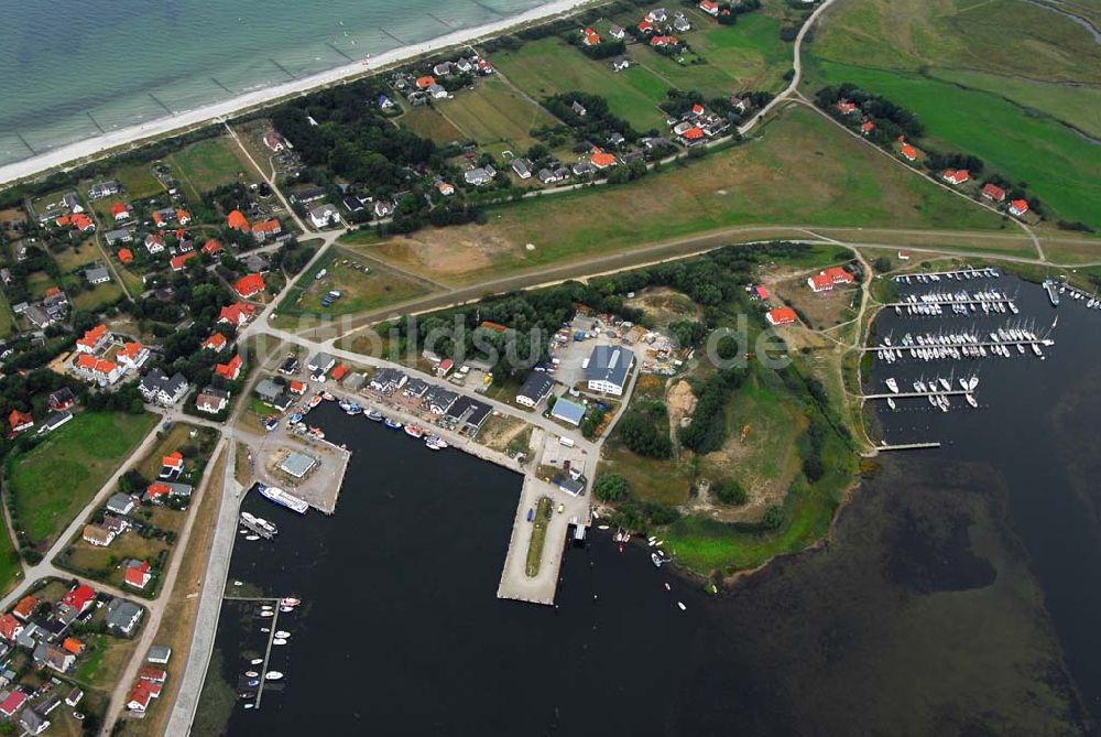 Luftbild Vitte auf Hiddensee - Der Hafen von Vitte auf Hiddensee