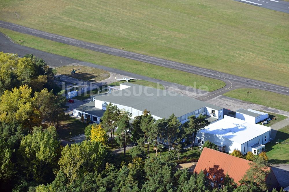 Zirchow aus der Vogelperspektive: Der Hanger 10 auf dem Flugplatz Heringsdorf der Insel Usedom im Bundesland Mecklenburg-Vorpommern