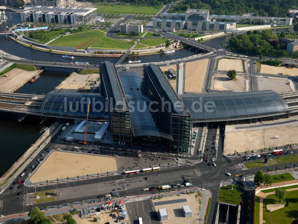 Luftaufnahme Berlin - Der Hauptbahnhof in Berlin