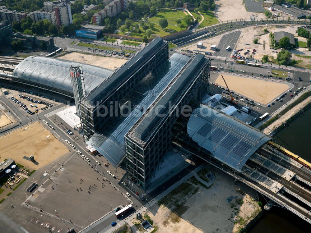 Berlin von oben - Der Hauptbahnhof in Berlin