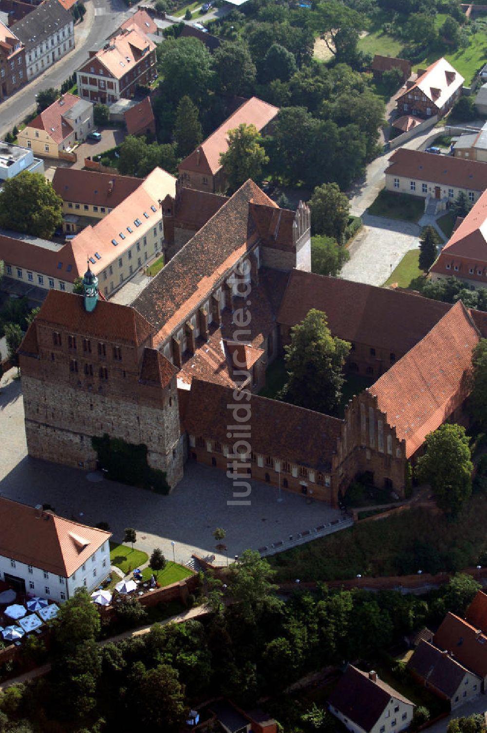 Havelberg von oben - Der Havelberger Domkomplex liegt an der Straße der Romanik, die durch Sachsen-Anhalt führt