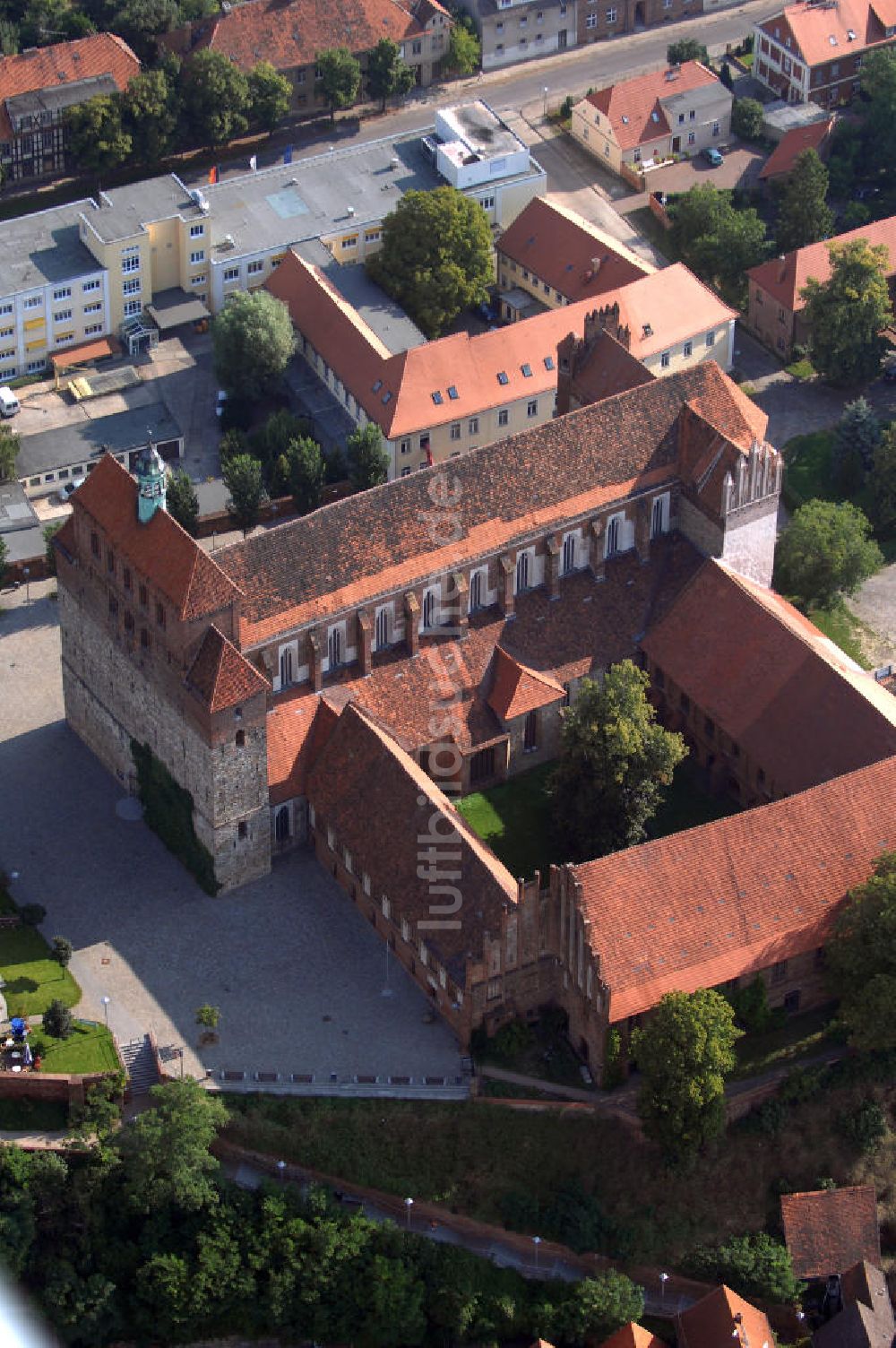 Havelberg aus der Vogelperspektive: Der Havelberger Domkomplex liegt an der Straße der Romanik, die durch Sachsen-Anhalt führt