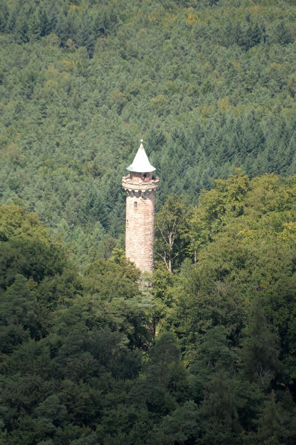 Luftaufnahme Kaiserslautern - Der Humbergturm bei Kaiserslautern