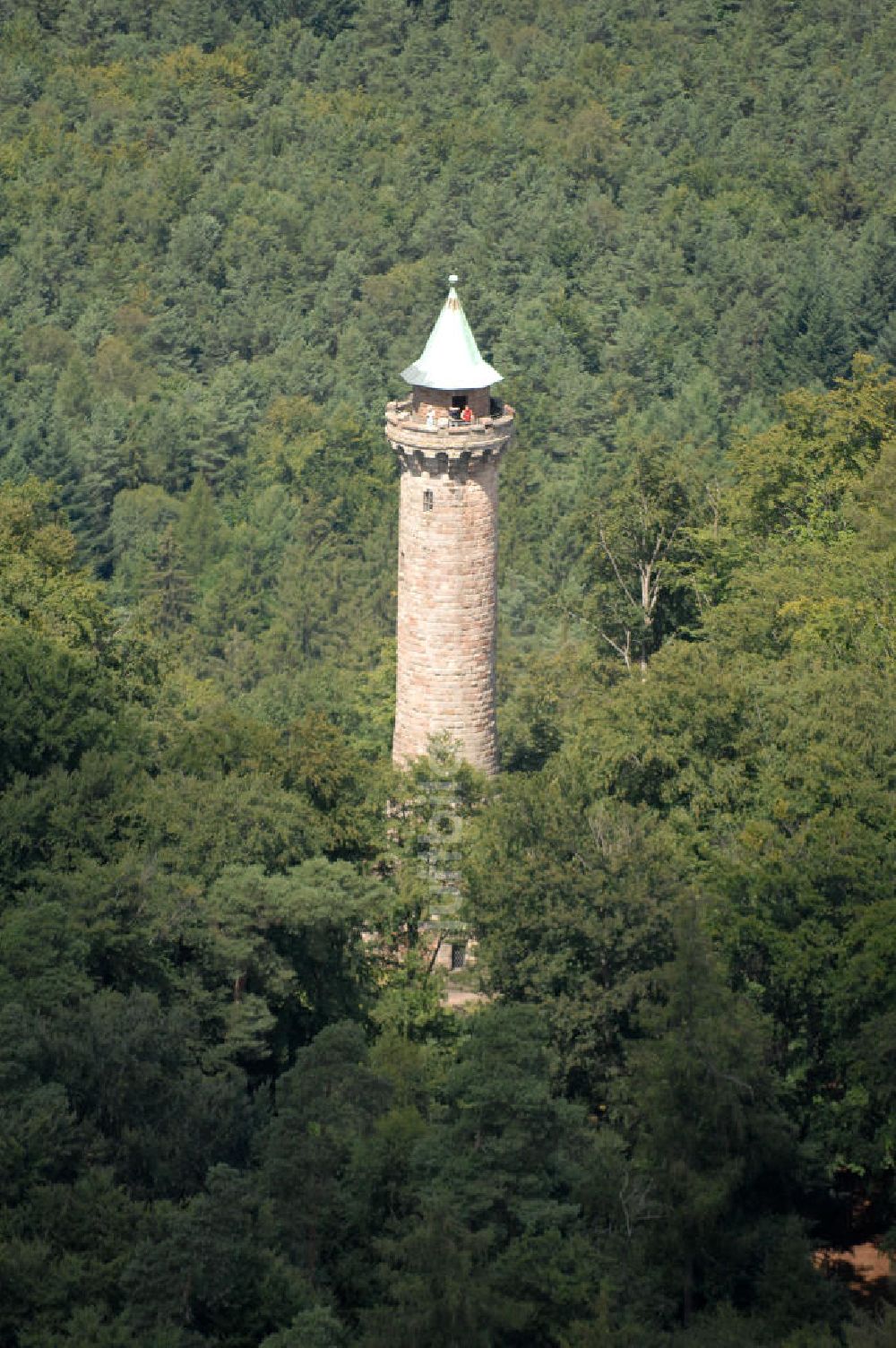 Kaiserslautern aus der Vogelperspektive: Der Humbergturm bei Kaiserslautern