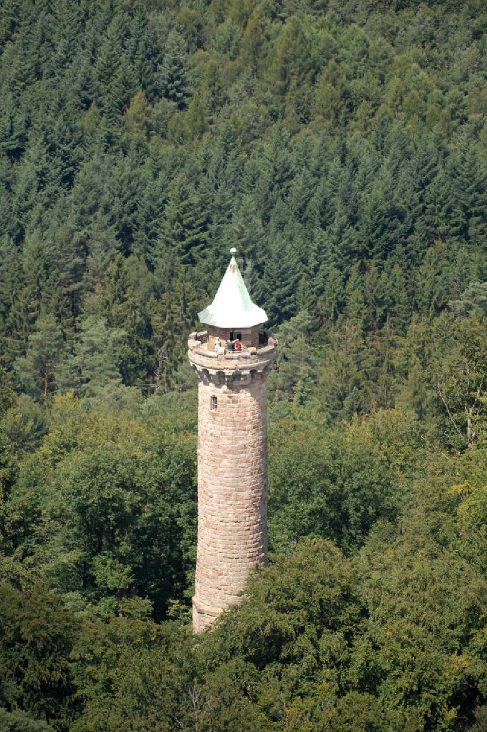 Luftaufnahme Kaiserslautern - Der Humbergturm bei Kaiserslautern