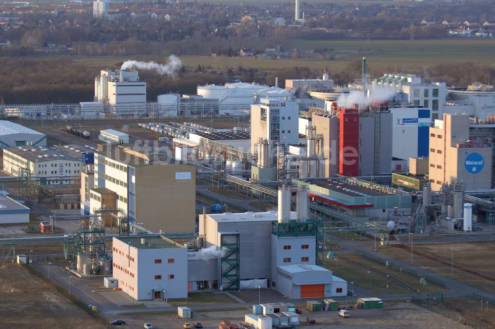 Luftbild Bitterfeld - Wolfen - Der Industriepark Bayer-Bitterfeld an der Salegaster Chaussee in Bitterfeld-Wolfen