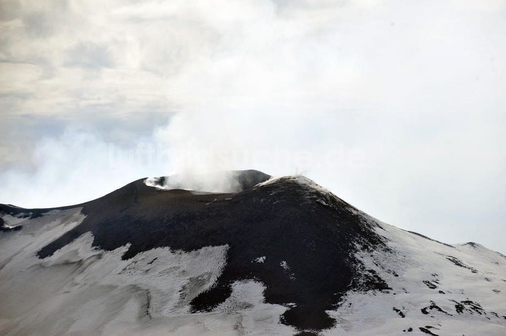 Luftaufnahme Atna - Der Krater des Vulkan Ätna auf Sizilien in Italien