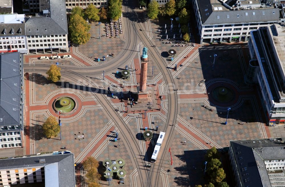 Luftaufnahme Darmstadt - Der Luisenplatz in der Innenstadt von Darmstadt im Bundesland Hessen