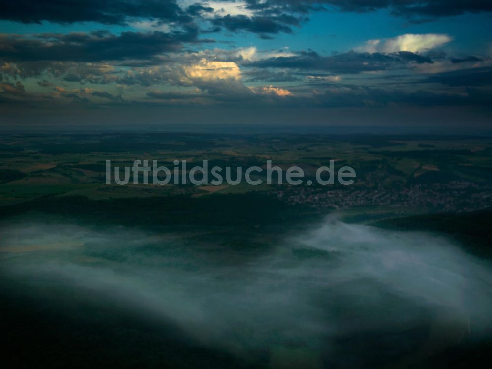 Odenwaldkreis von oben - Der morgendliche Odenwald mit Talnebel