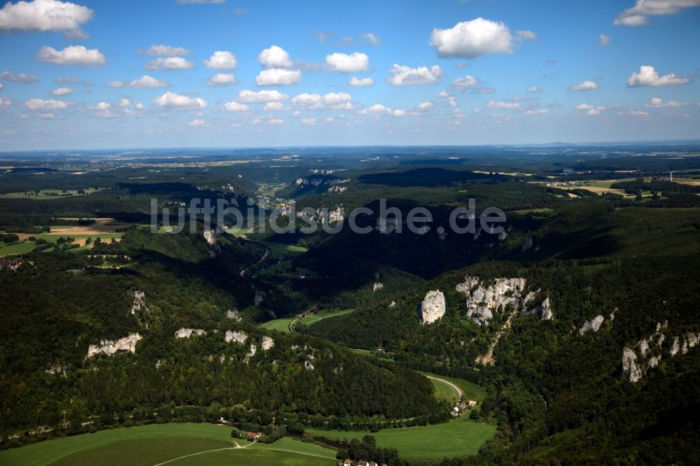 Tuttlingen von oben - Der Naturpark Obere Donau im Landkreis Tuttlingen im Bundesland Baden-Württemberg