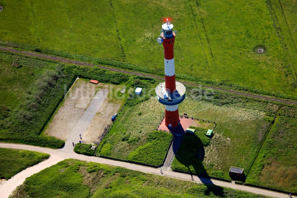 Wangerooge von oben - Der Neue Leuchtturm auf Wangerooge in Niedersachsen