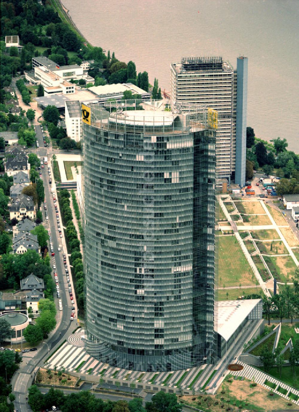 Luftaufnahme BONN - Der Post Tower in der Bundesstadt Bonn